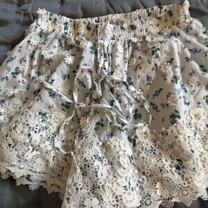 For Love And Lemons Floral Lace Trim Shorts - White and Blue